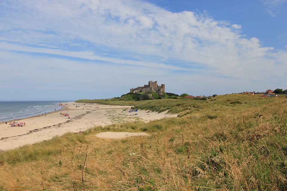 bamburgh-castle-648734_960_720